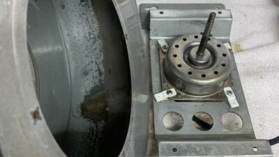 猫ちゃんと過ごすお家のエアコンクリーニング🐾